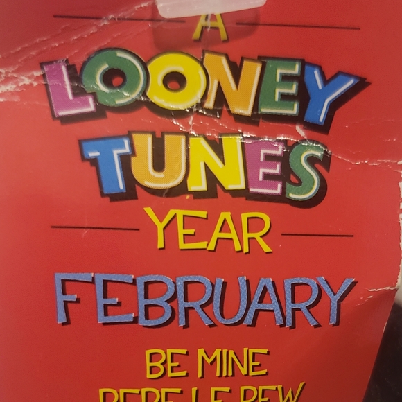 Vintage Warner Bro Pepe Le Pew Stuffed Plush BE MINE Looney Tune LOVE 1999 TAGS - Picture 4 of 4